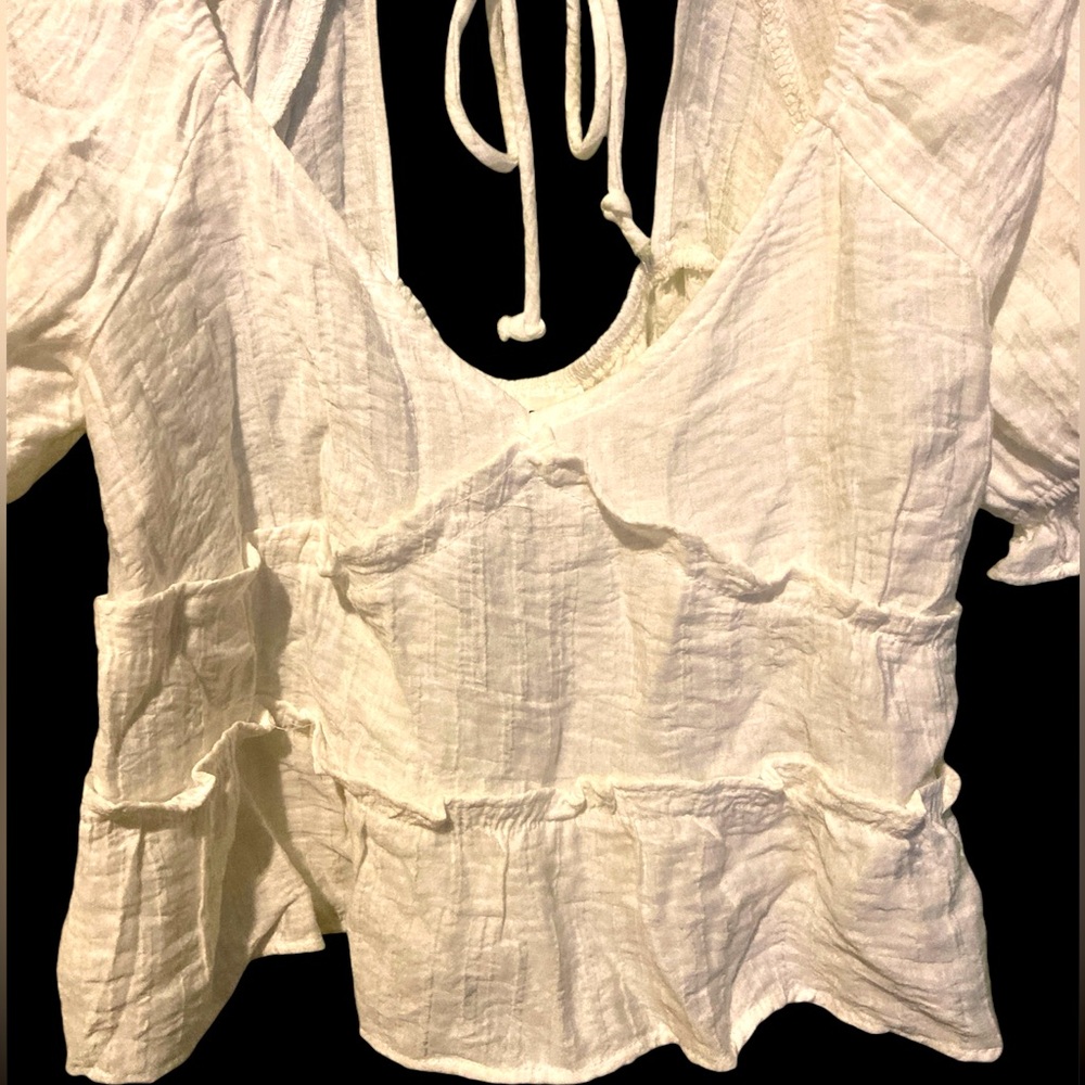 GORGEOUS Kirious Los Angeles white cropped top size SMALL - Picture 2 of 6